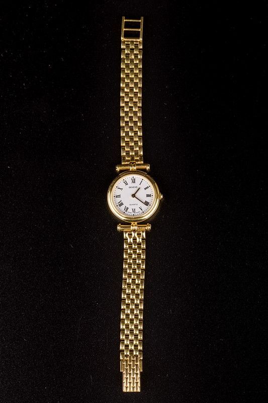 Geneve battery-powered women&#39;s watch in 750 yellow gold