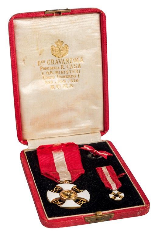 Vittorio Emanuele III honors