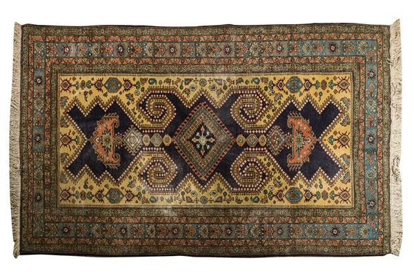 Persian carpet from Azerbaijan Ardabil