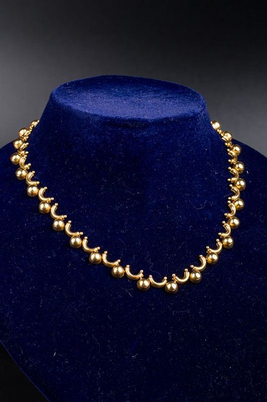 18kt boxed yellow gold necklace