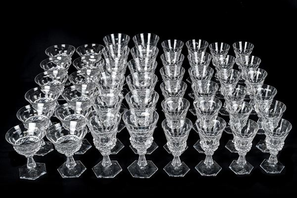 Complete set of 12 crystal glasses