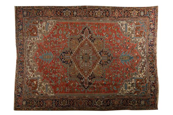 Persian heriz vintage carpet