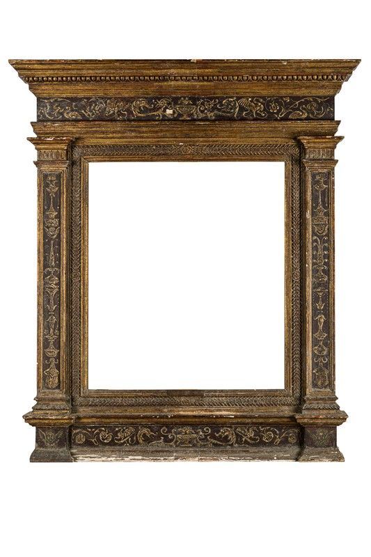 Lacquer and gilded newsstand frame