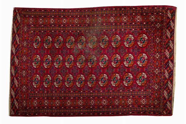 Turkmen carpet