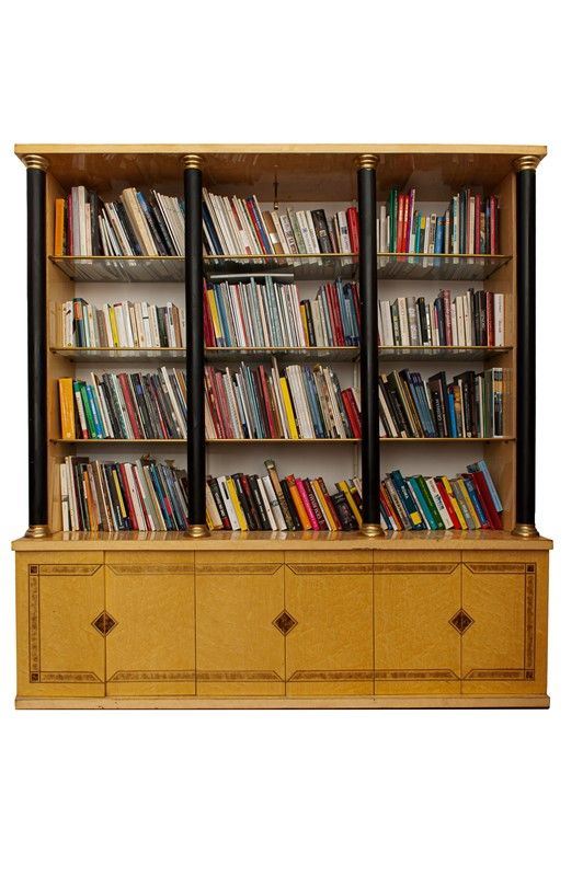 Tommaso Barbi - Bookshelf