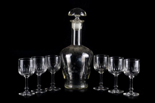 Glass liqueur service