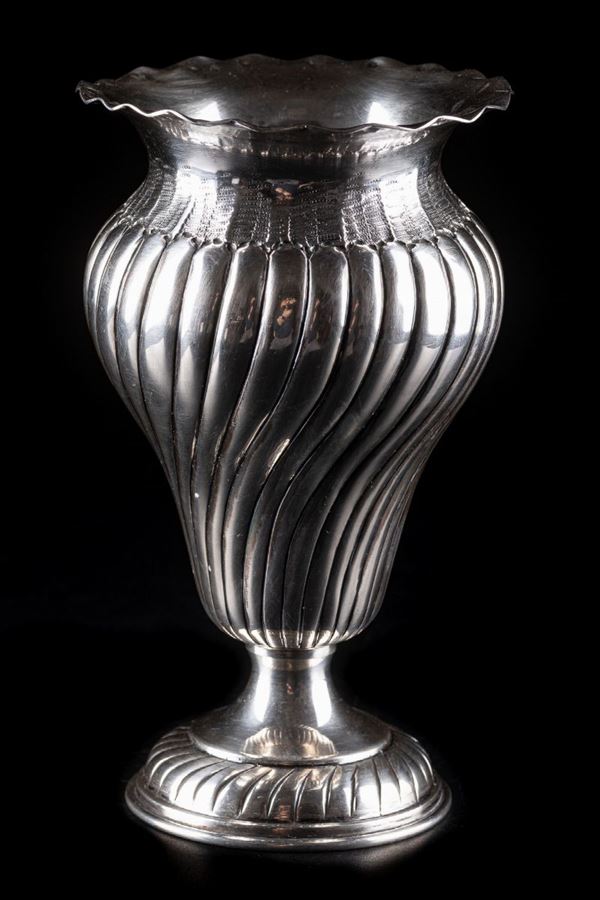Vaso in argento 800