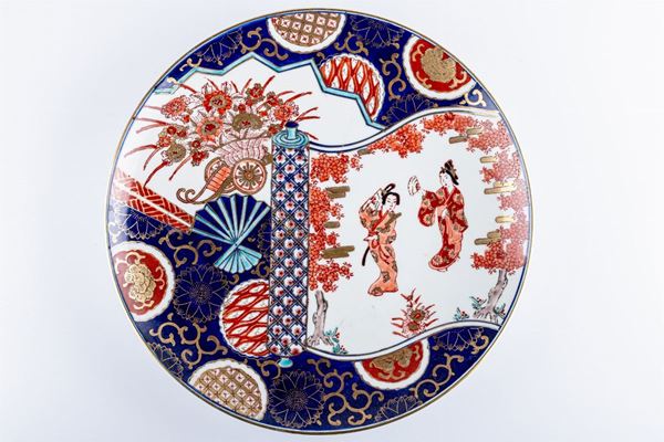 Wall porcelain plate