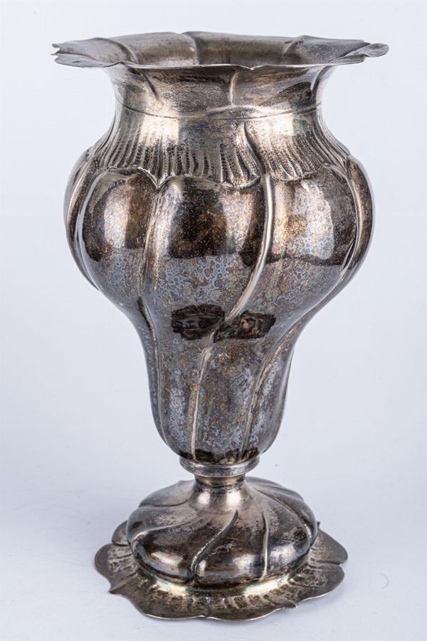800 silver vase