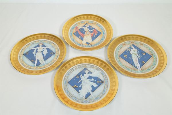Lot of 4 porcelain plates