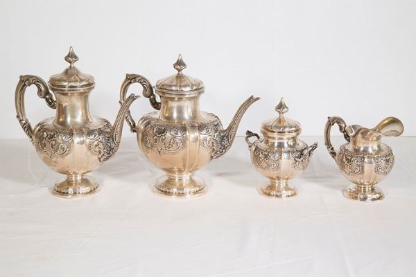 Tea and coffee service in 800/1000 silver