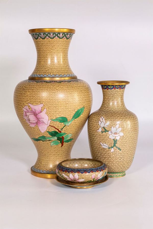 Lotto di 4 recipienti  (Cina, seconda metà XX secolo)  - Asta Fine art e arredi provenienti da collezionisti privati - DAMS Casa d'Aste