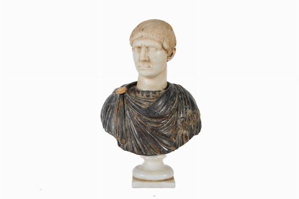 Antico busto di imperatore romano
