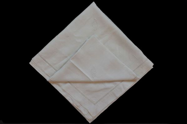 Tablecloth  (mid 20th century)  - Auction ONLINE TIMED AUCTION - CHRISTMAS EDITION - DAMS Casa d'Aste