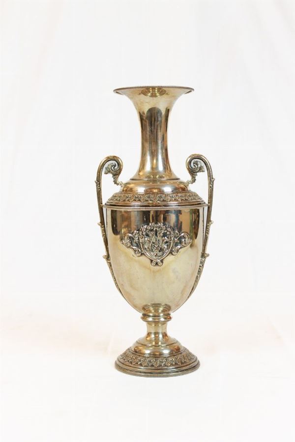 800/1000 silver amphora  (Italy, second half of the 20th century)  - Auction Antique and modern furnishings from illustrious Roman collections - DAMS Casa d'Aste