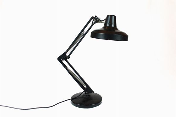Adjustable table lamp