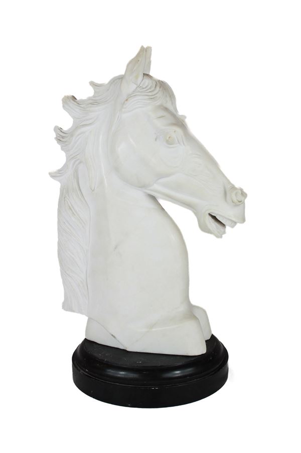 Horse bust