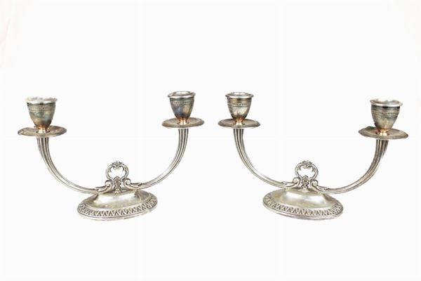 Pair of 800/1000 silver candlesticks  (Italy, mid 20th century)  - Auction Antique and modern furnishings from illustrious Roman collections - DAMS Casa d'Aste