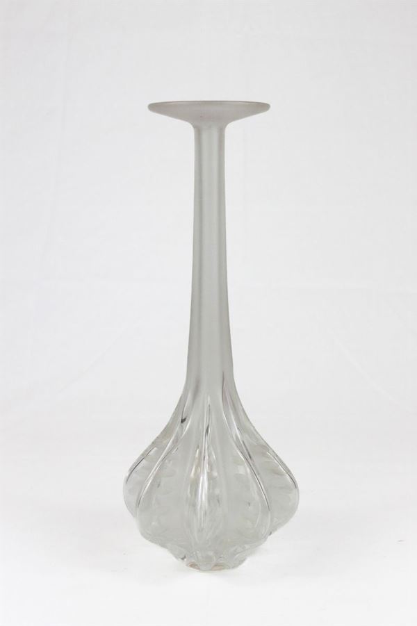 Crystal vase  (Lalique manufacture, second half of the 20th century)  - Auction Antique and modern furnishings from illustrious Roman collections - DAMS Casa d'Aste
