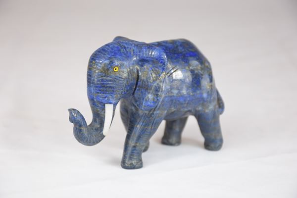 Elefante in lapislazzuli