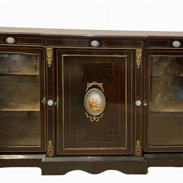 Credenza con placche porcellana