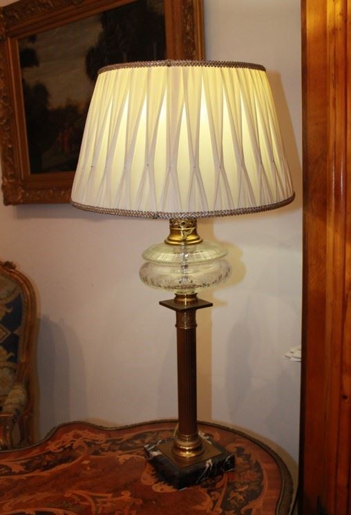 Lampada da appoggio  (anni '60 del XX secolo)  - Auction Arredamenti provenienti da un celebre architetto romano - DAMS Casa d'Aste