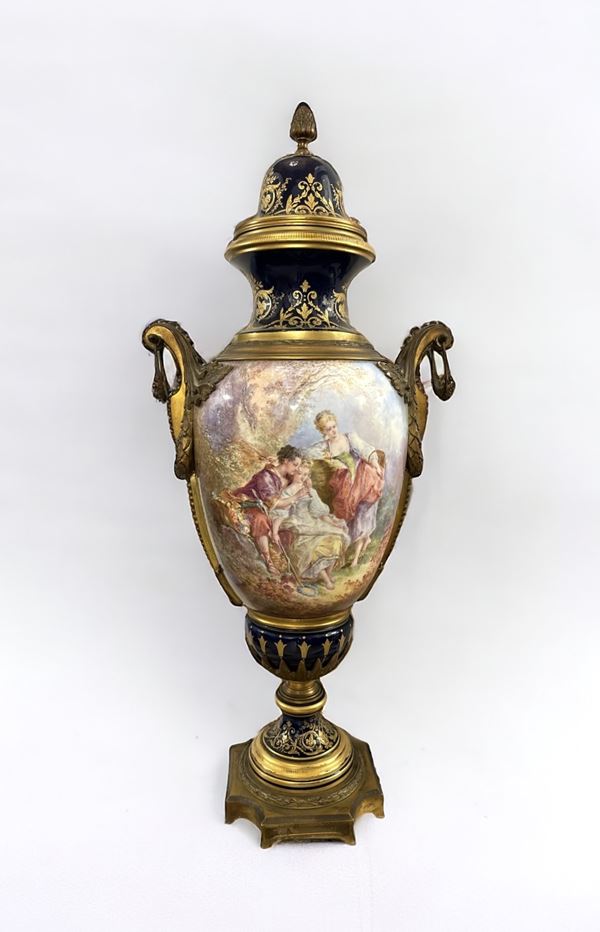Grande vaso con coperchio - Sèvres