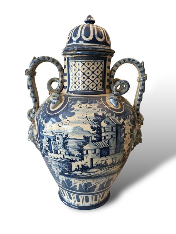 Vaso biansato in maiolica Savona