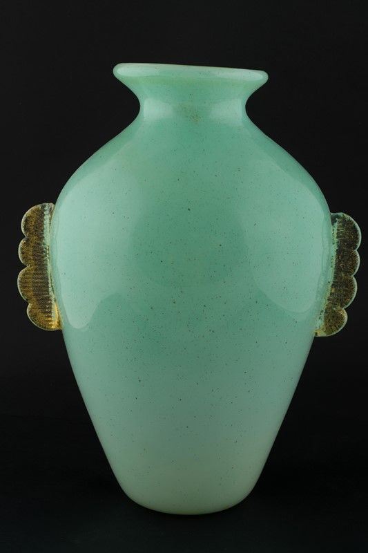 Green paste glass vase