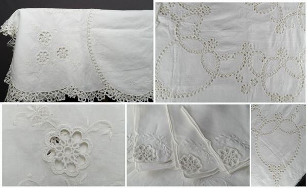 Embroidered linen tablecloth  (inizio XX secolo)  - Auction Antiques and Modern Art Auction - DAMS Casa d'Aste