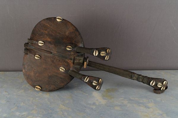 Imzad six-stringed musical instrument